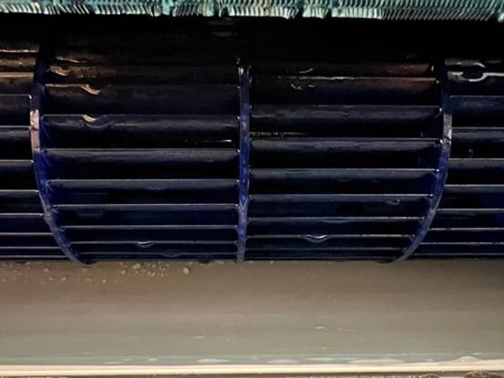 清洗之後，冷氣無損又潔淨，四季吹冷暖氣都不怕有異味、長霉菌！