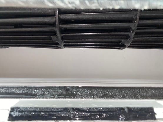 苗栗冷氣清洗、頭份冷氣清洗可以去除冷凝器上的灰塵和污垢，使熱量能夠更加順暢地散發。